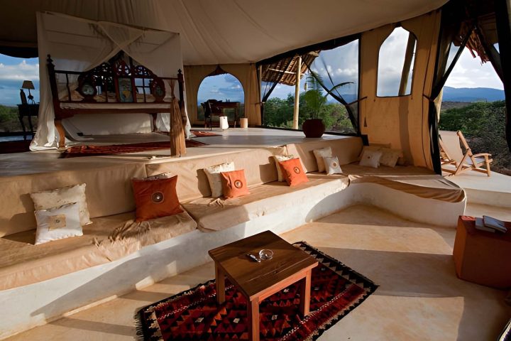 luxury safari tent